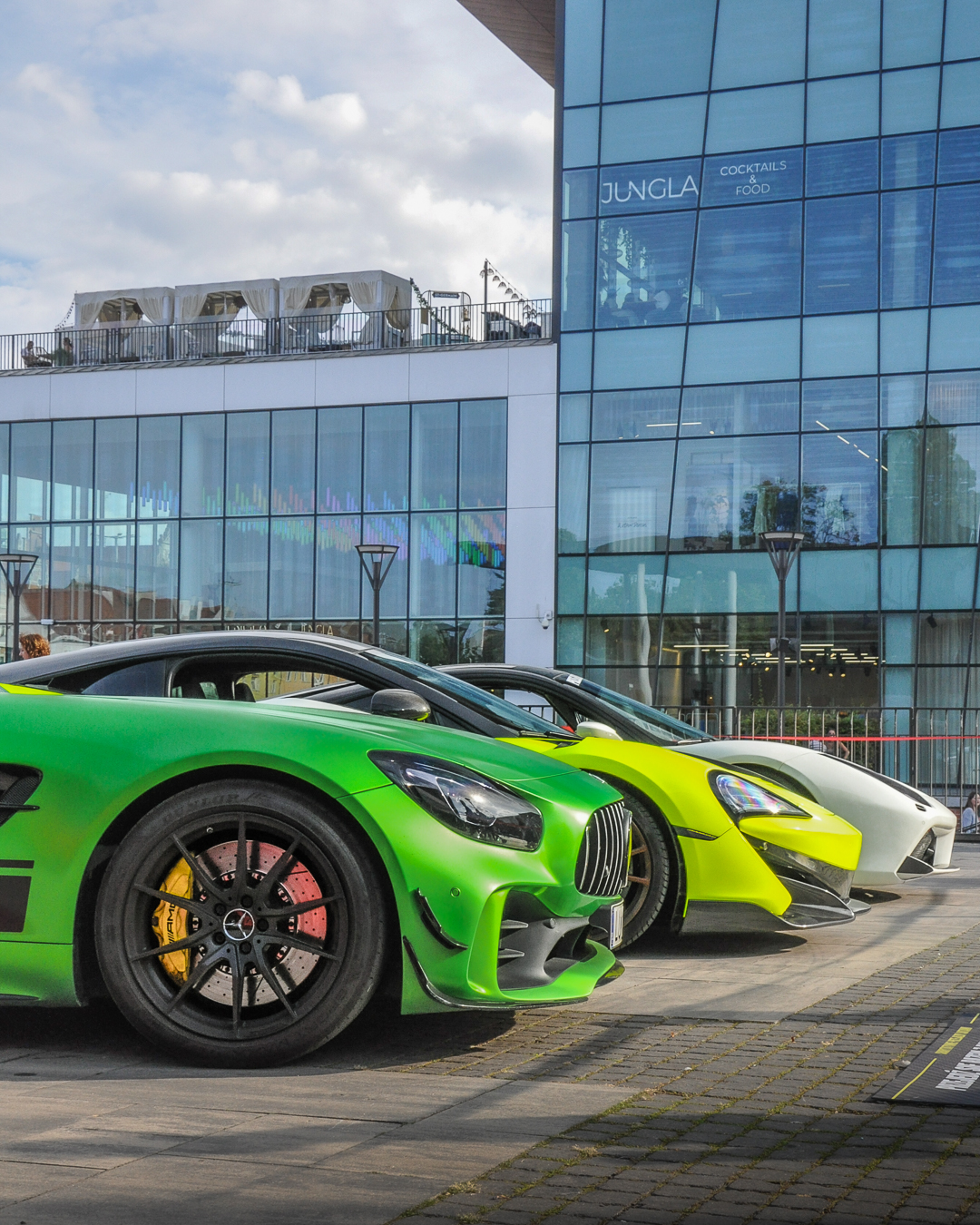 Mercedes-AMG GT R w kolorze zielonym, Forum Gdańsk 2024