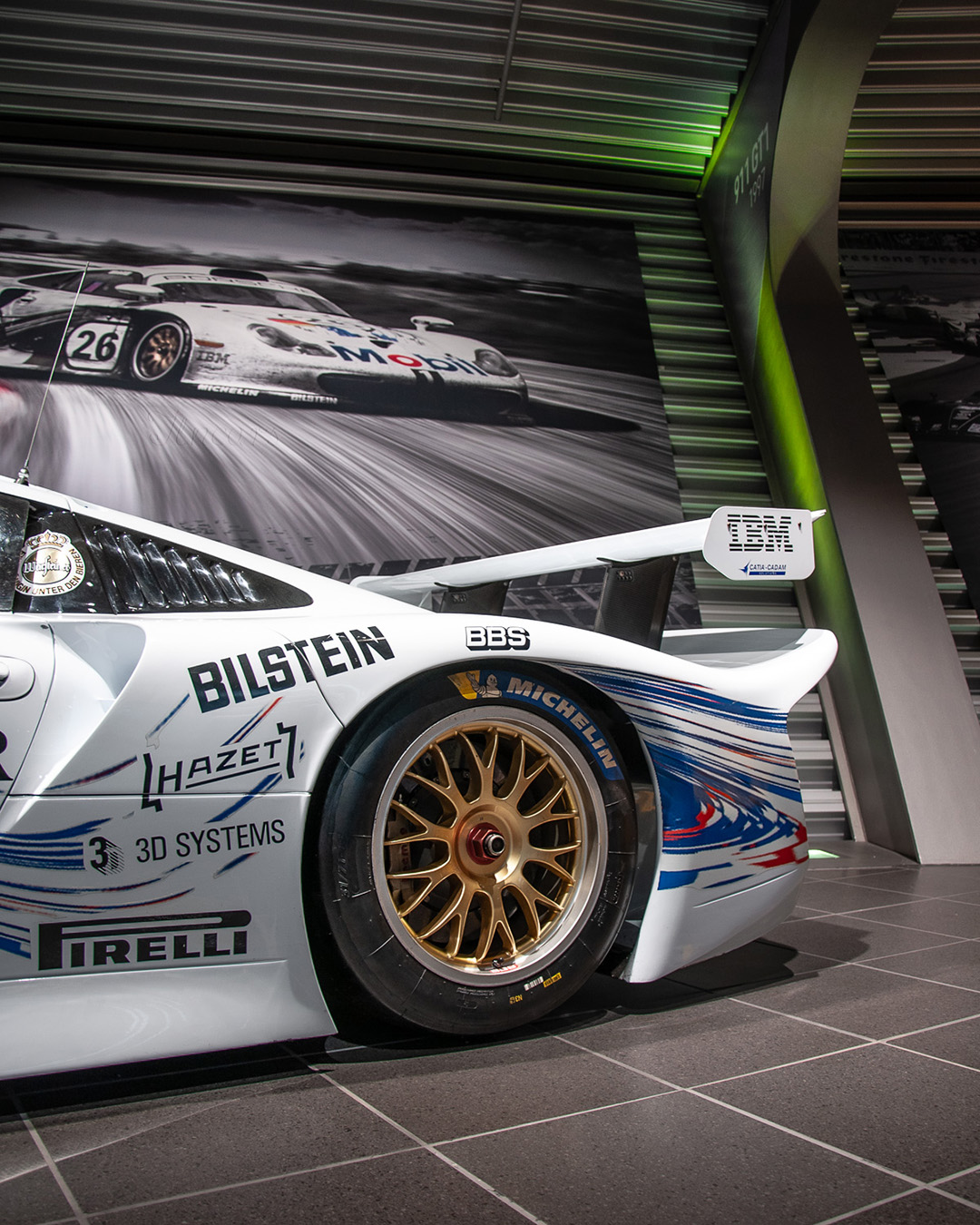 Ujęcie boczne Porsche 911 GT1, Lipsk